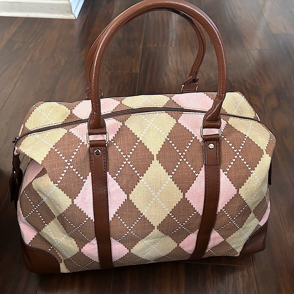 NWOT Womens Lulu Dharma WEEKENDER Argyle Duffle Bag